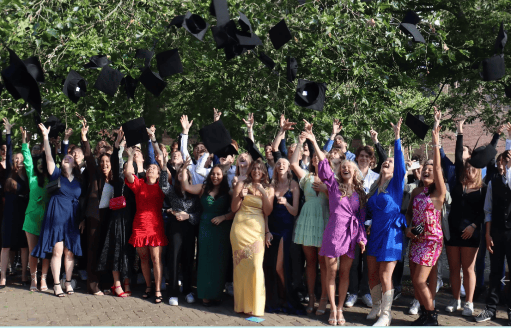 Diploma-uitreikingen | Castor College – mavo-havo-atheneum-gymnasium